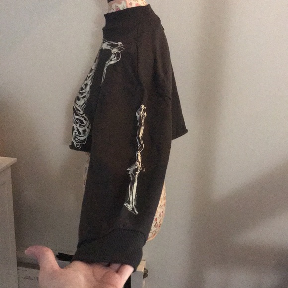 H&M 🆕NWT* SKELETON CROP MOCK NECK SKELETON LIGHT SWEATSHIRT size SMALL - Picture 4 of 9